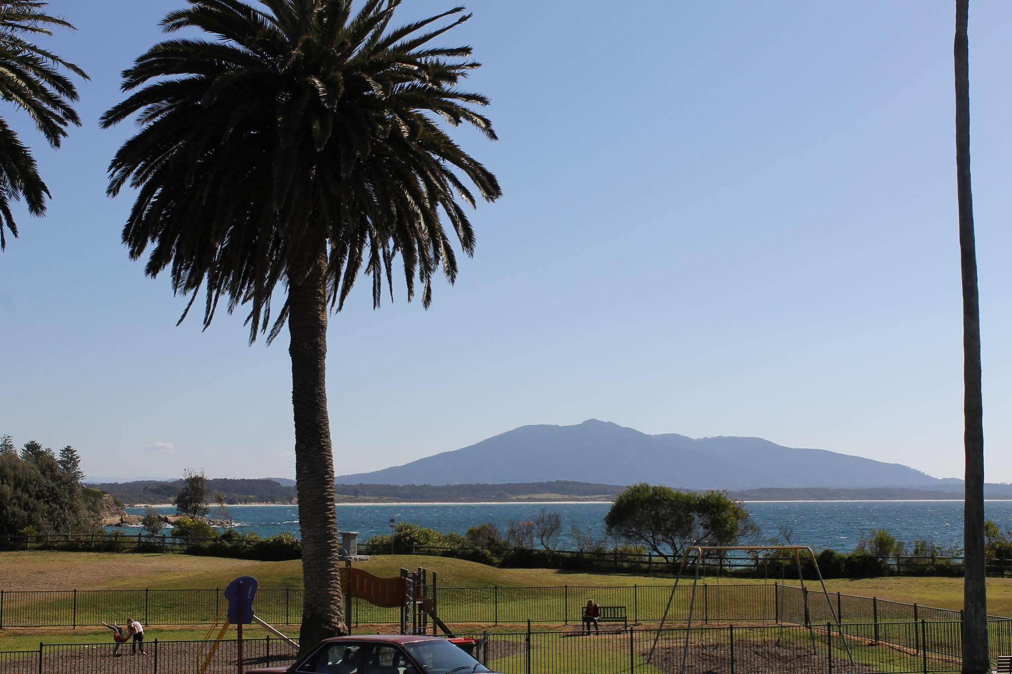 Bermagui Beach Hotel Esterno foto